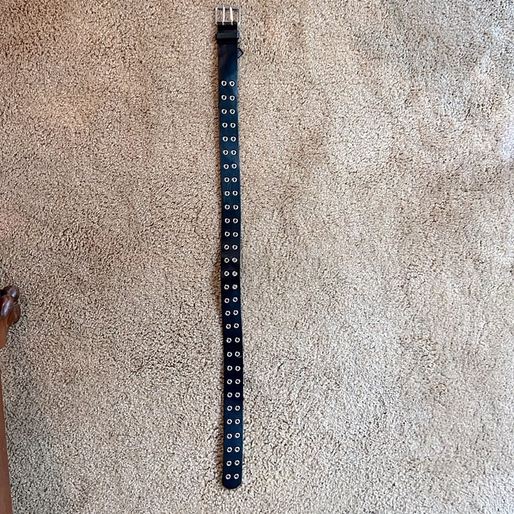 Brandy Melville Women’s Small Black Belt with metal buckle